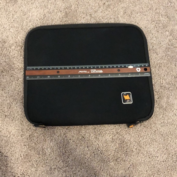 Laptop cover/protector - Picture 5 of 5